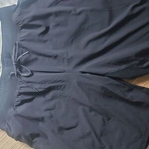 Pacebreaker Lululemon athletica Men's Dark Black Athletic Shorts.